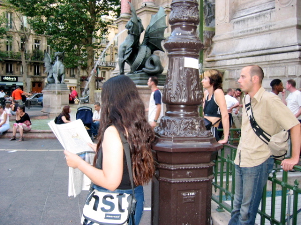 Implementation sticker in Paris